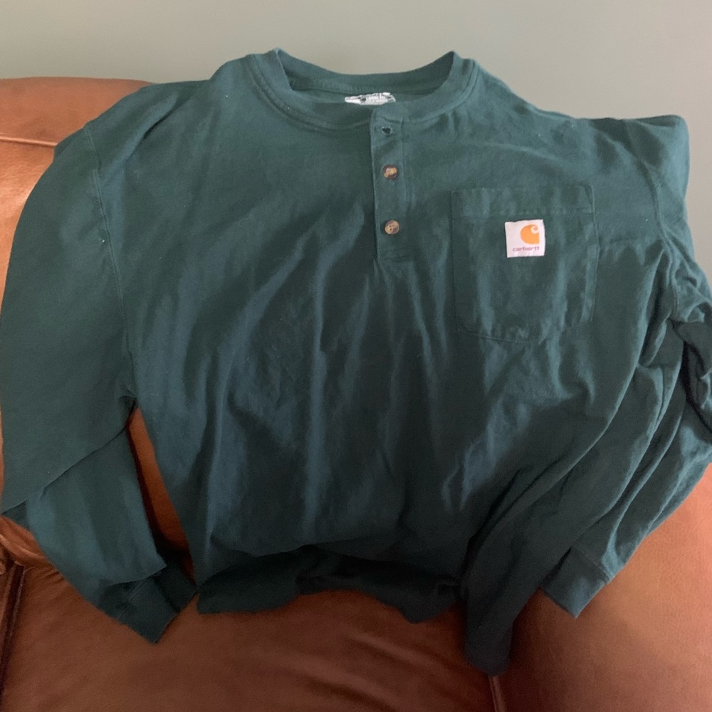 Men’s loose fit Carhartt shirt
